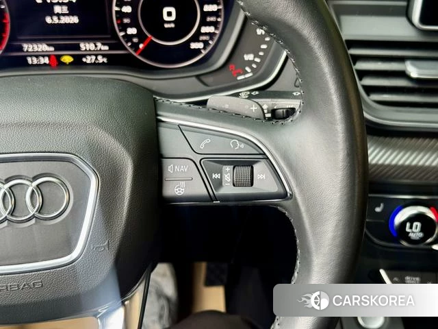 Audi Q5L 2021 Черный из Китая, фото 4