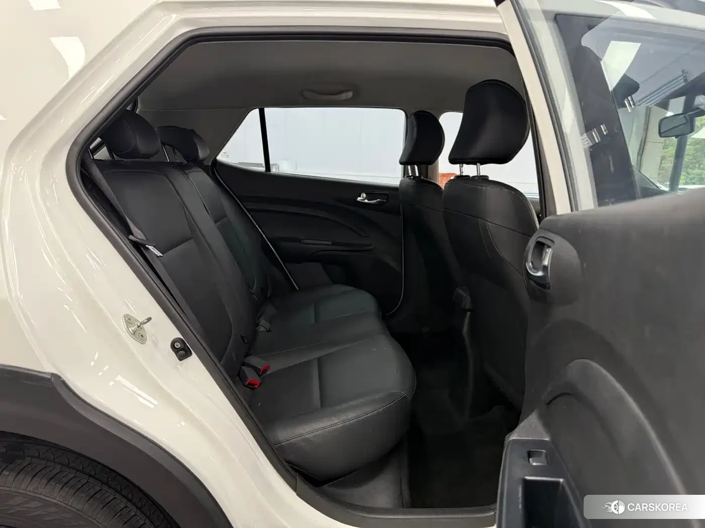 Kia KX1 2022 Белый из Китая, фото 4