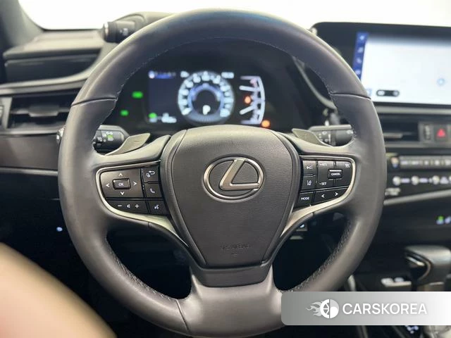 Lexus ES 2023 Серебристо-серый из Китая, фото 4