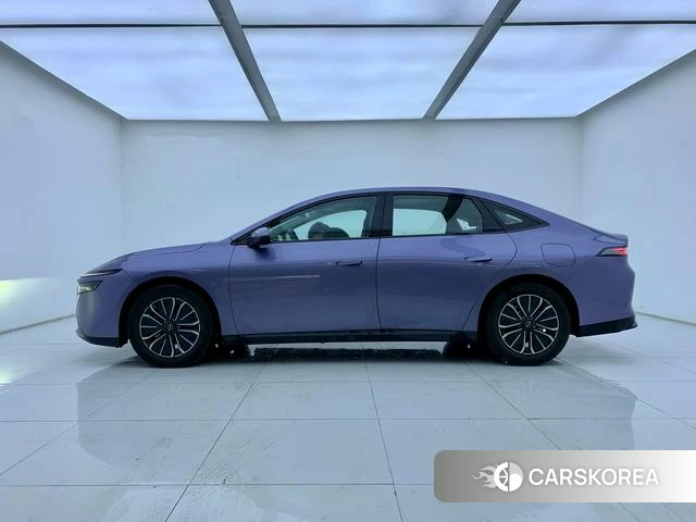 Nissan N6 2025 Белый из Китая, фото 4