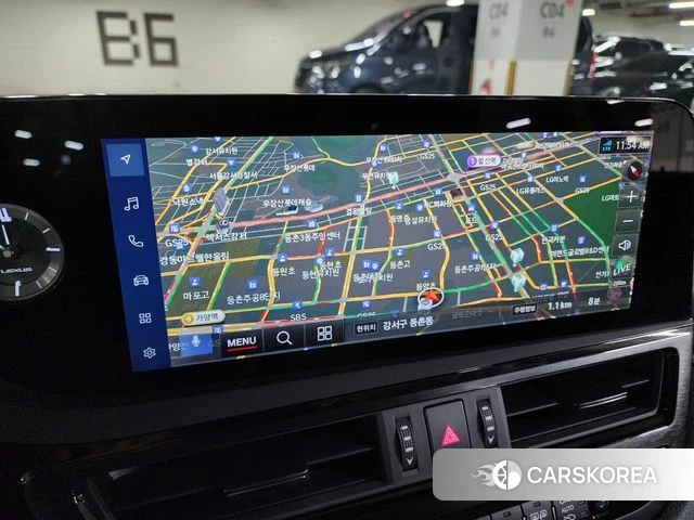 Lexus ES300h 7th generation 2024 Белый из Кореи, фото 4