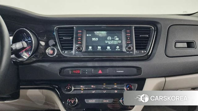 Kia The New Carnival 2019 Белый из Кореи, фото 4