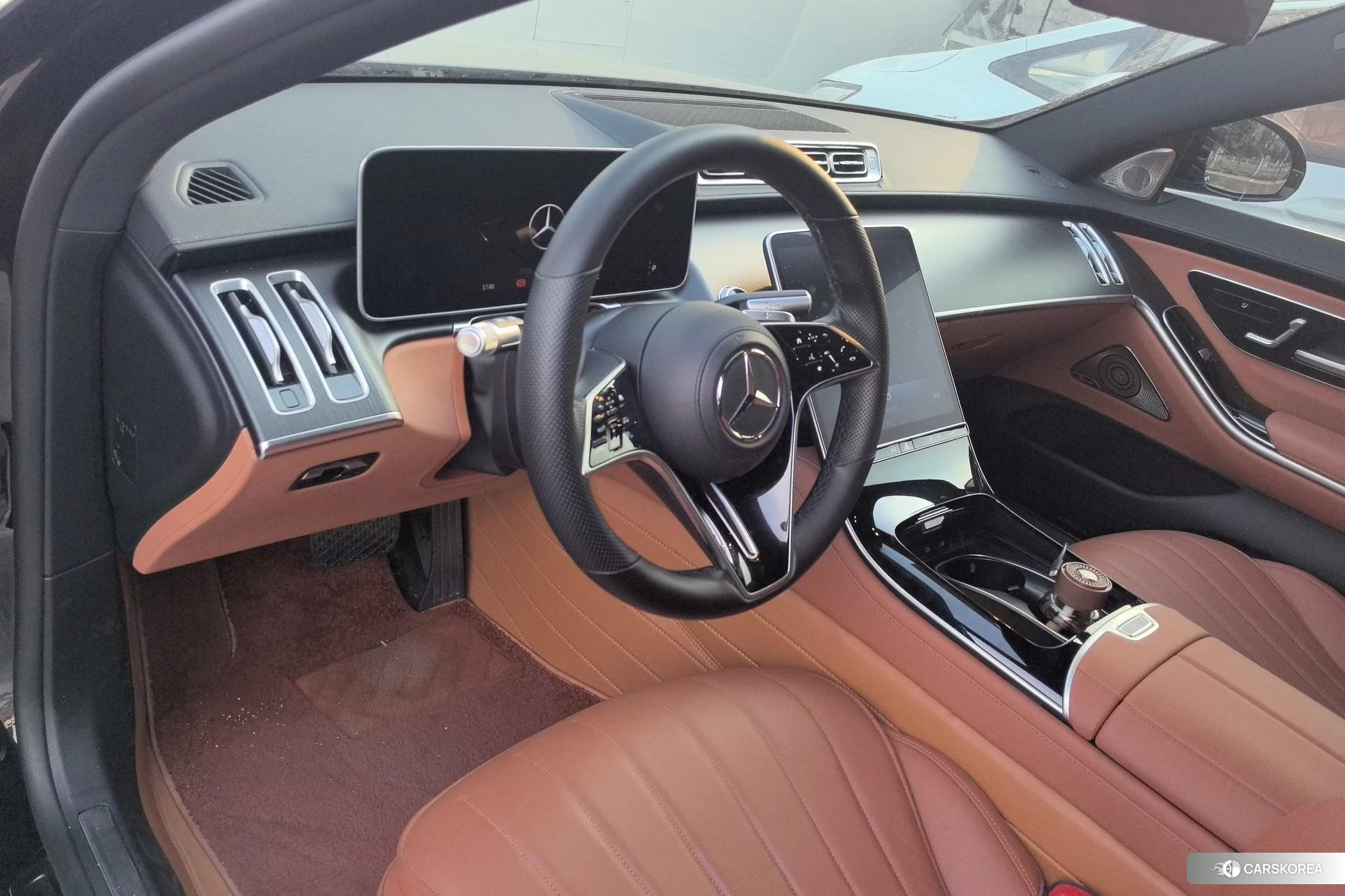 Mercedes-Benz S-class 2024 Черный из Китая, фото 4