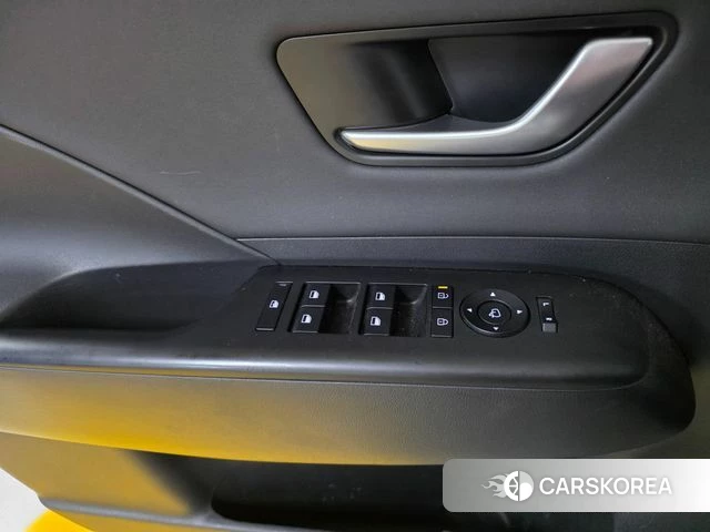 Hyundai Kona Hybrid (SX2) 2023 Белый из Кореи, фото 4