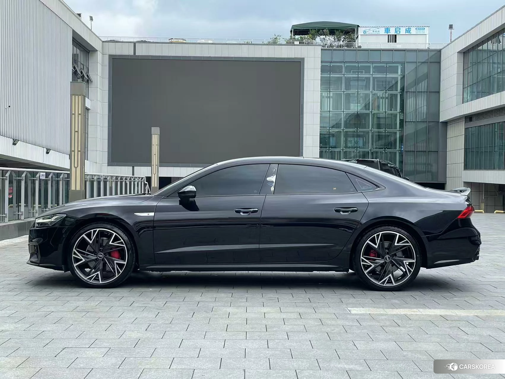 Audi A7L 2025 Черный из Китая, фото 4