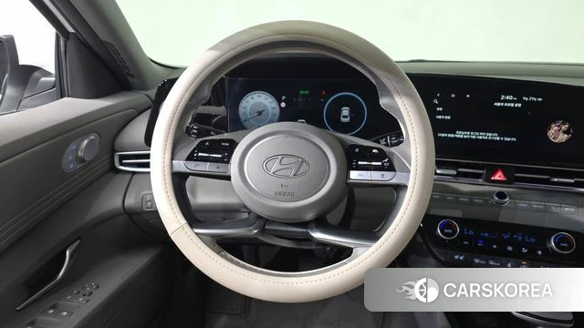 Hyundai The New Avante (CN7) 2023 Белый из Кореи, фото 4