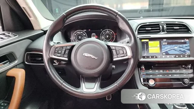 Jaguar F-PACE 2019 Черный из Кореи, фото 4