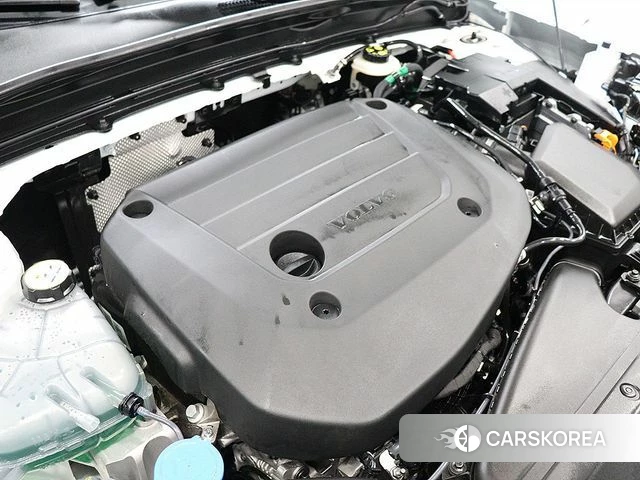 Volvo XC40 2025 Белый из Кореи, фото 4