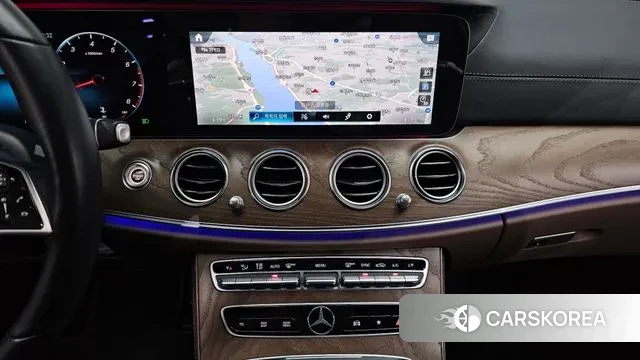 Mercedes-Benz E-Class W213 2020 Белый из Кореи, фото 4