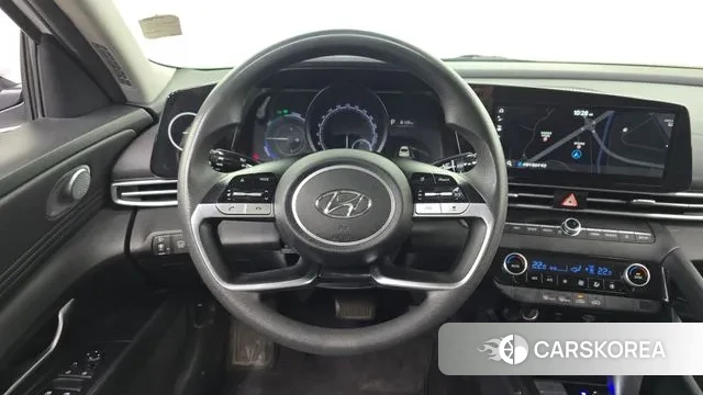 Hyundai Avante Hybrid (CN7) 2021 Белый из Кореи, фото 4