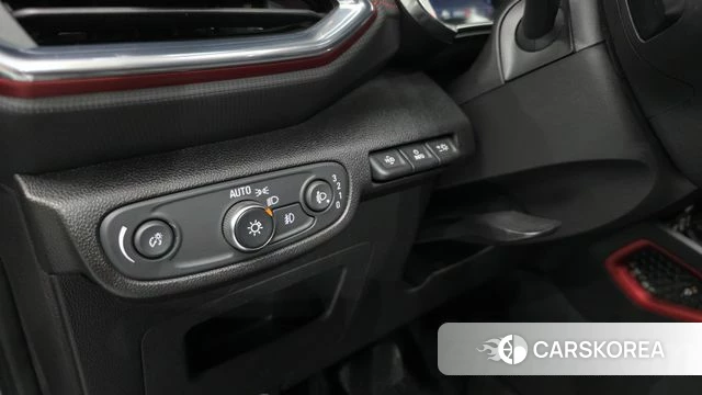 Chevrolet (GM Daewoo) Trailblazer 2020 Серебристо-серый из Кореи, фото 4