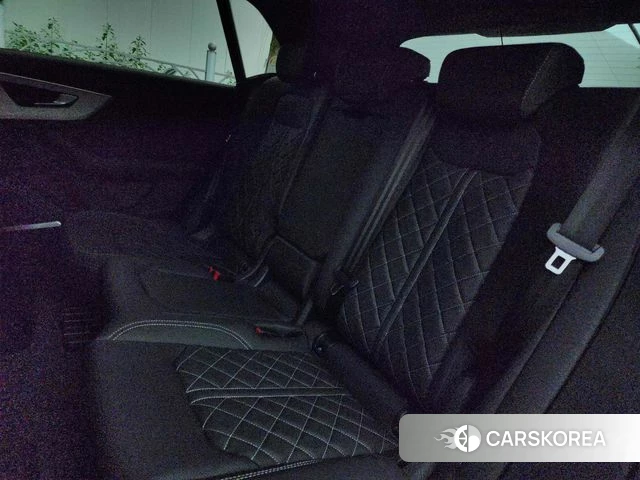 Audi Q8 (4M) 2026 Серый из Кореи, фото 4