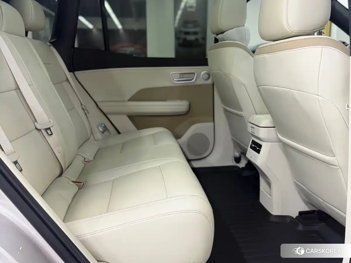 Toyota Platinum Wisdom 3X 2025 Silver/gray из Китая, фото 4