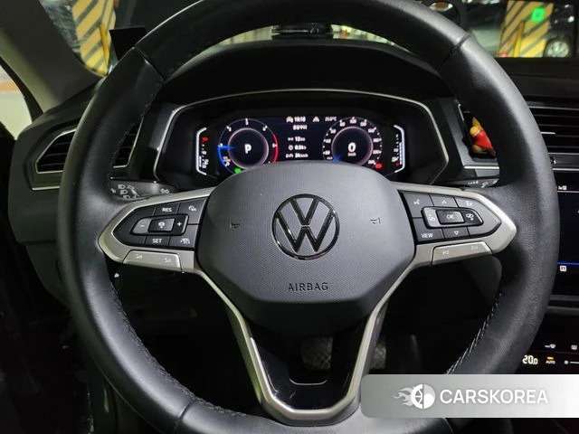 Volkswagen Tiguan second Generation 2024 Серый из Кореи, фото 4