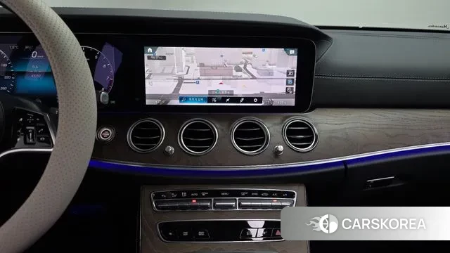 Mercedes-Benz E-Class W213 2022 Белый из Кореи, фото 4