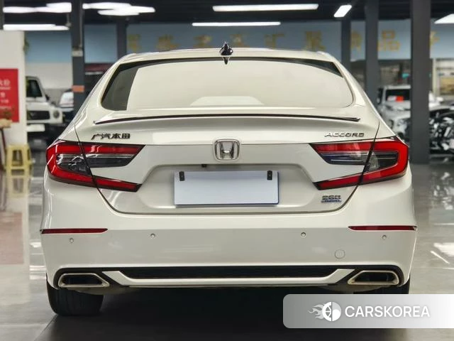 Honda Accord 2023 Белый из Китая, фото 4