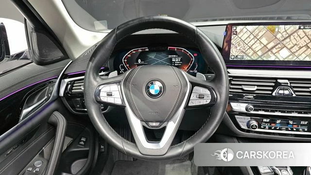 BMW 5 Series (G30) 2021 Белый из Кореи, фото 4