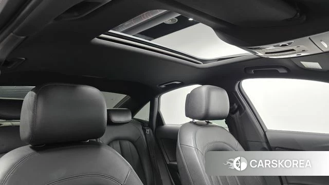 Audi New A6 2018 Серебристо-серый из Кореи, фото 4
