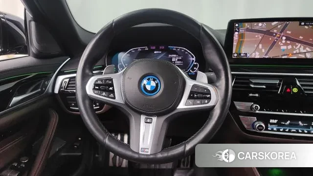 BMW 5 Series (G30) 2022 Черный из Кореи, фото 4