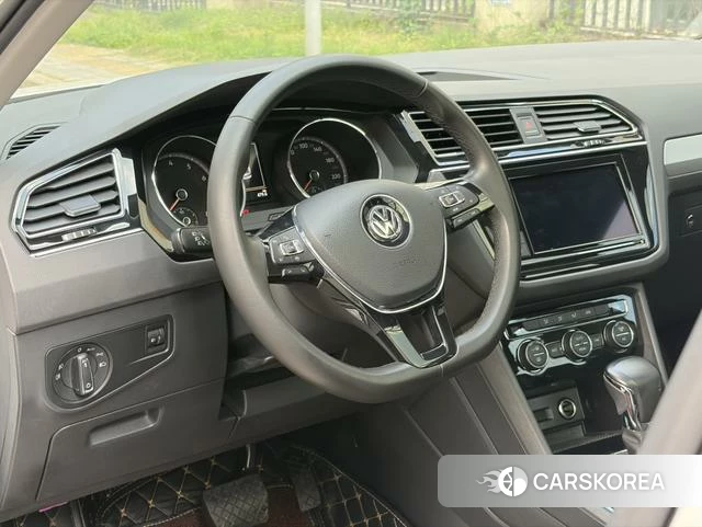 Volkswagen Tiguan L 2019 Белый из Китая, фото 4