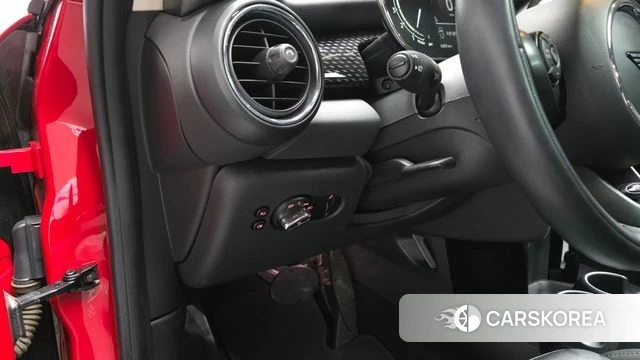Mini Cooper S 2020 Красный из Кореи, фото 4