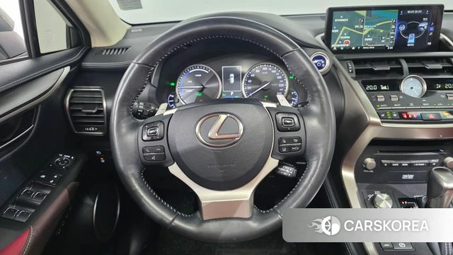 Lexus NX300h 2018 Песочный из Кореи, фото 4