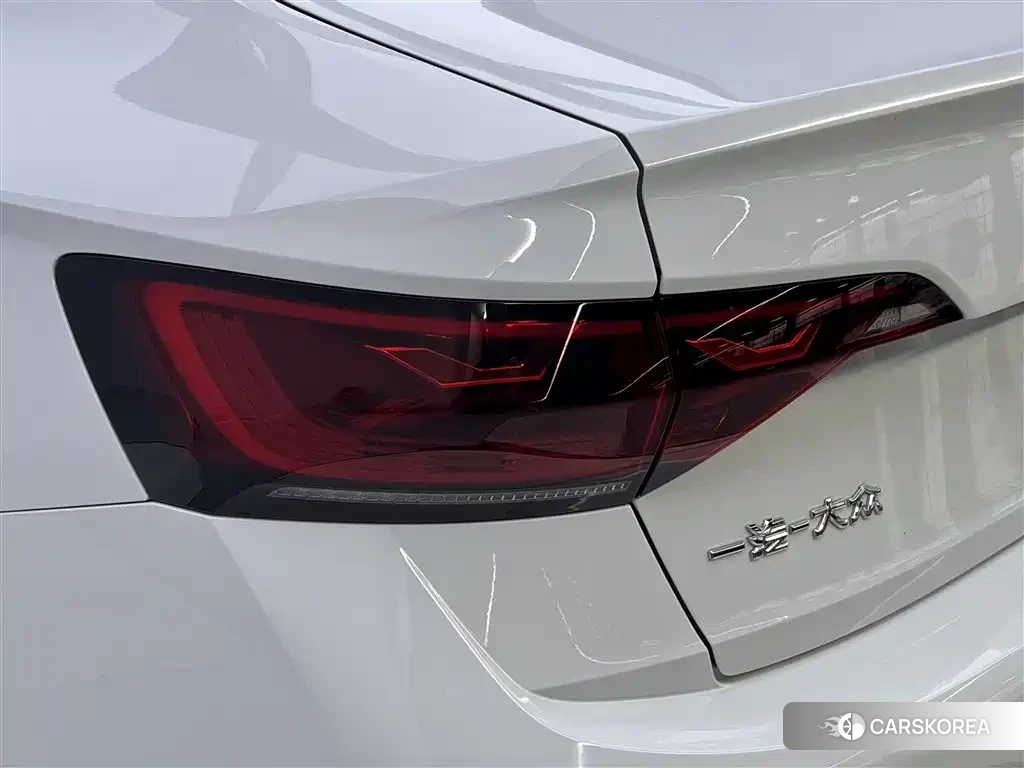 Volkswagen Sagitar 2023 Белый из Китая, фото 4