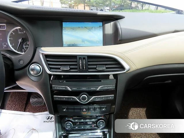 Infiniti QX30 2019 Серый из Кореи, фото 4