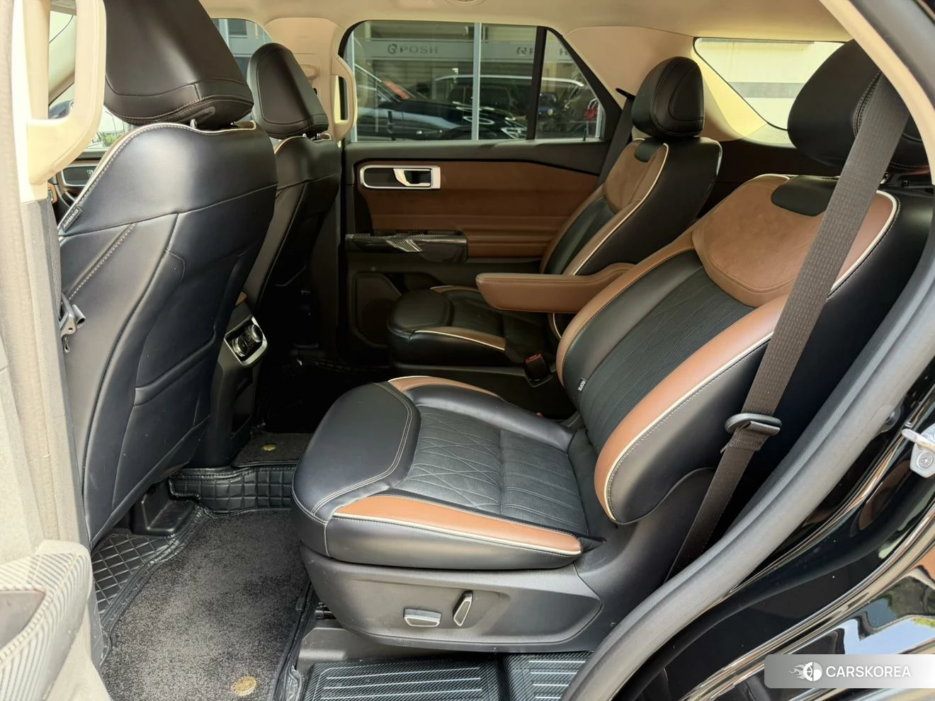 Ford Explorer 2022 Черный из Китая, фото 4