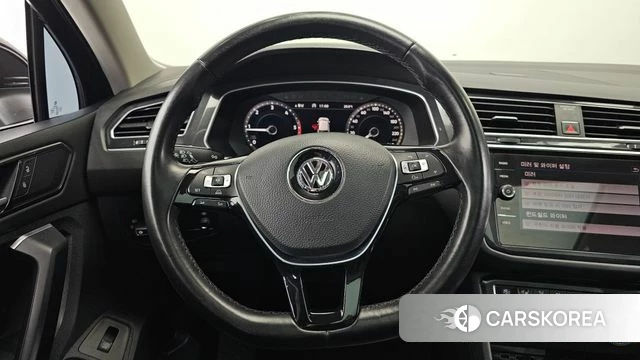 Volkswagen Tiguan second Generation 2018 Черный из Кореи, фото 4