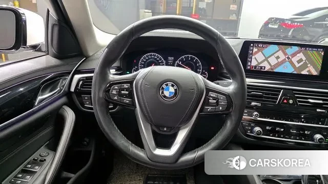 BMW 5 Series (G30) 2019 Белый из Кореи, фото 4