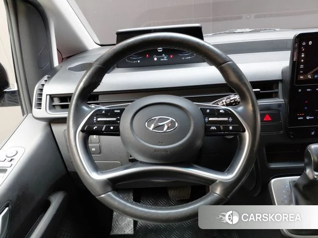 Hyundai Staria 2021 Серебристо-серый из Кореи, фото 4
