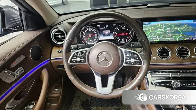 Mercedes-Benz E-Class W213 2019 Серый из Кореи, фото 4