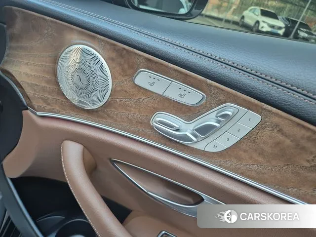 Mercedes-Benz E-Class W213 2023 Серый из Кореи, фото 4