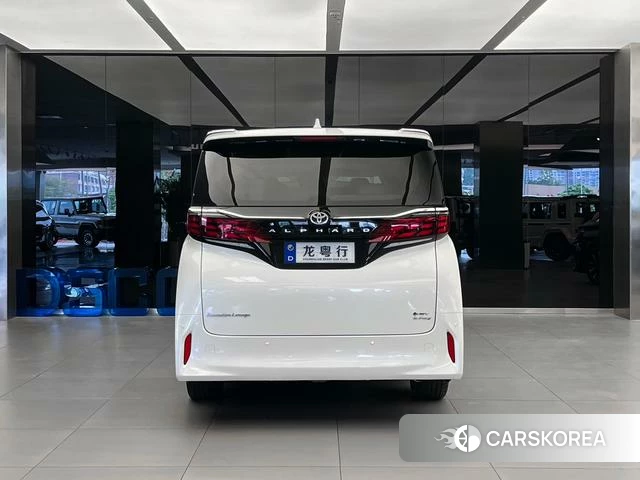 Toyota Elfa 2025 Белый из Китая, фото 4