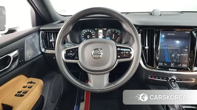 Volvo S60 3rd generation 2020 Белый из Кореи, фото 4