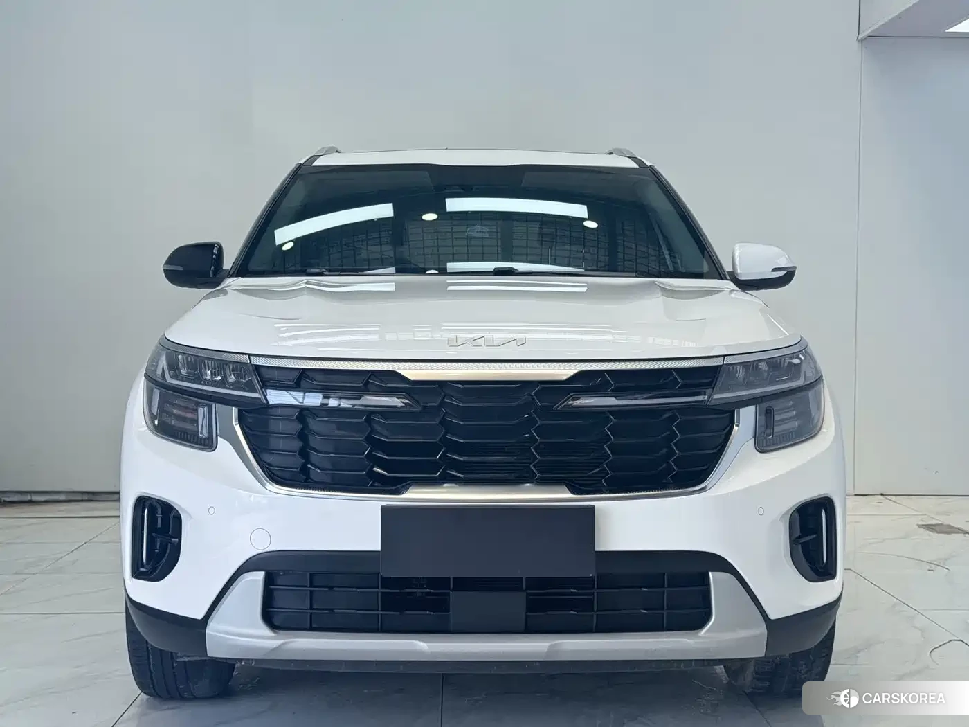 Kia Seltos 2023 Белый из Китая, фото 4