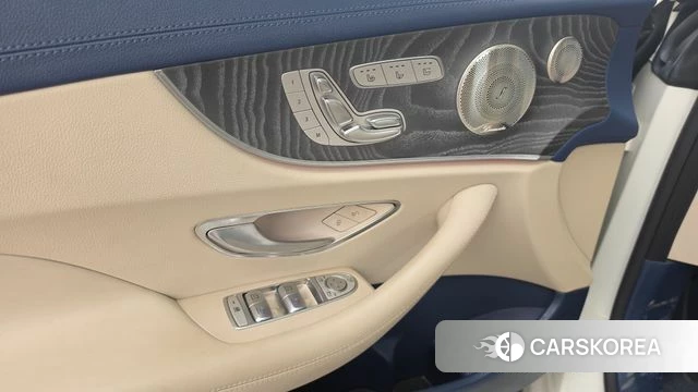 Mercedes-Benz E-Class W213 2021 Белый из Кореи, фото 4