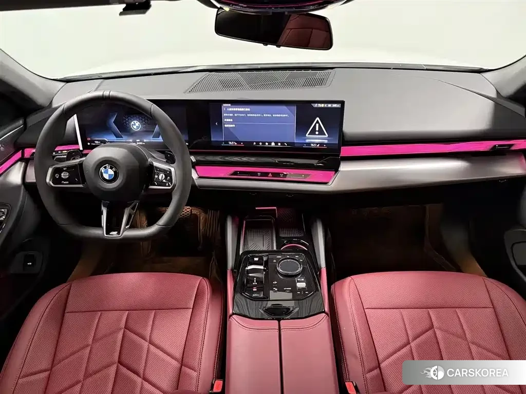 BMW 5 series 2026 Белый из Китая, фото 4