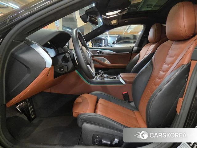 BMW 8 Series (G15) 2024 Черный из Кореи, фото 4