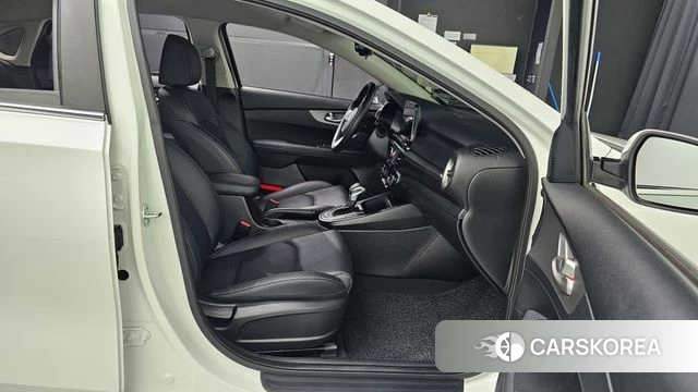 Kia Come New K3 2019 Белый из Кореи, фото 4