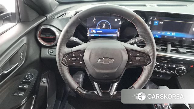 Chevrolet (GM Daewoo) Trax Crossover 2024 Серебристо-серый из Кореи, фото 4