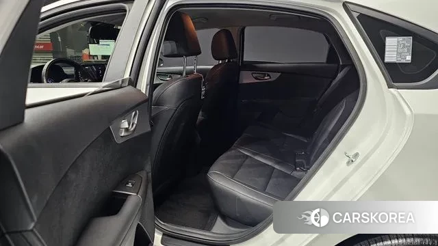 Kia The New K3 2nd generation 2021 Белый из Кореи, фото 4