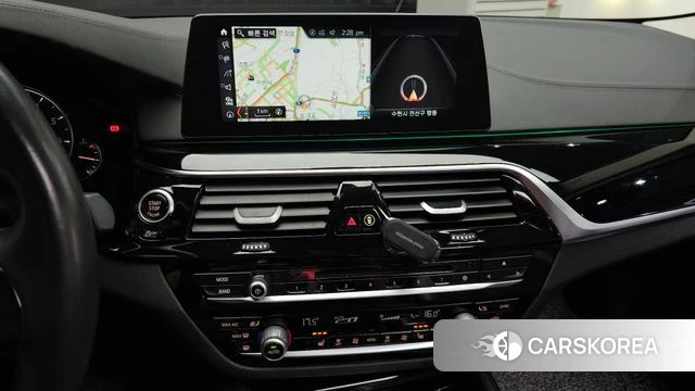 BMW 5 Series (G30) 2018 Серый из Кореи, фото 4