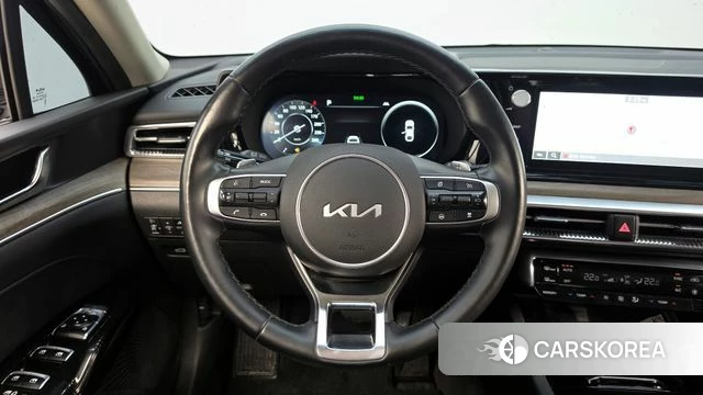 Kia K5 3rd generation 2023 Черный из Кореи, фото 4