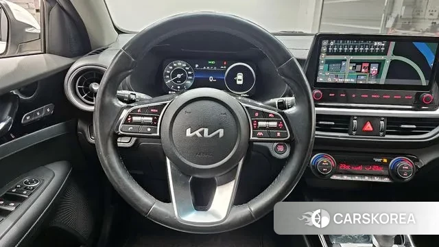 Kia The New K3 2nd generation 2021 Белый из Кореи, фото 4