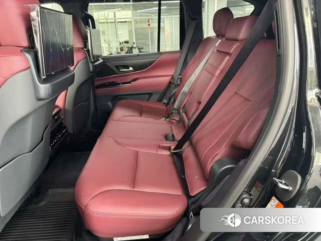Lexus LX 2025 Черный из Китая, фото 4