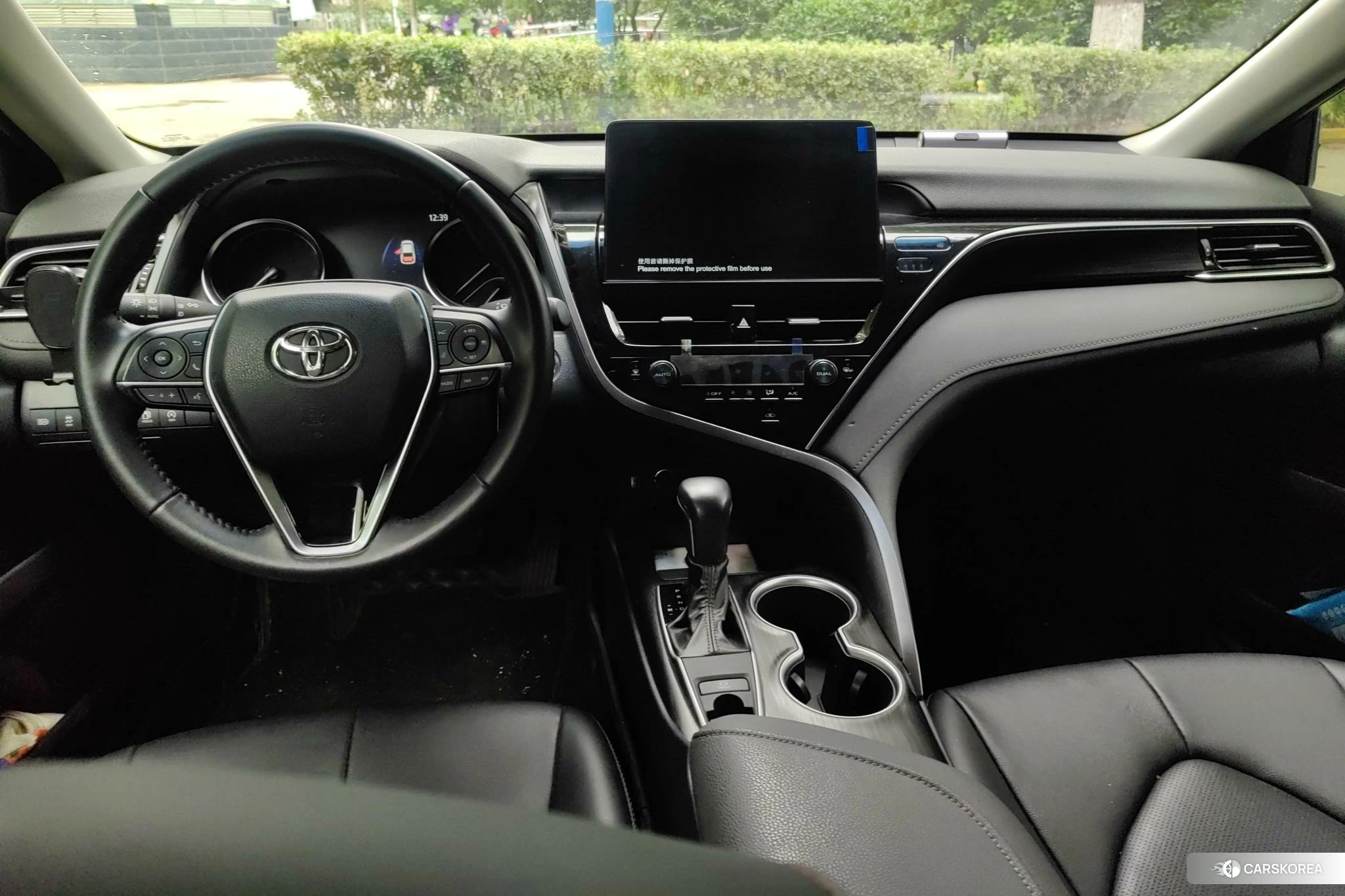 Toyota Camry 2023 Белый из Китая, фото 4