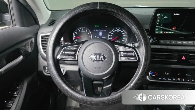 Kia Seltos 2021 Черный из Кореи, фото 4