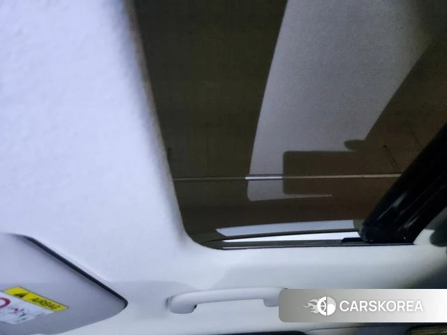 Hyundai Venue 2021 Белый из Кореи, фото 4